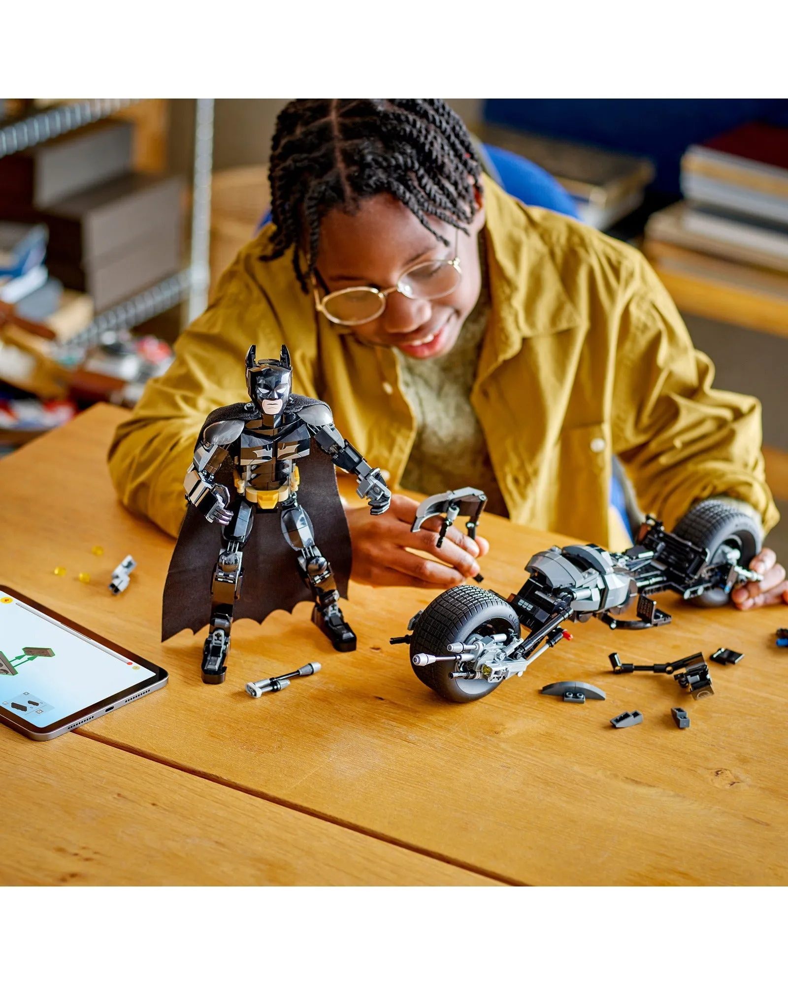 76273 Batman Construction Figure and the Bat-Pod Bike