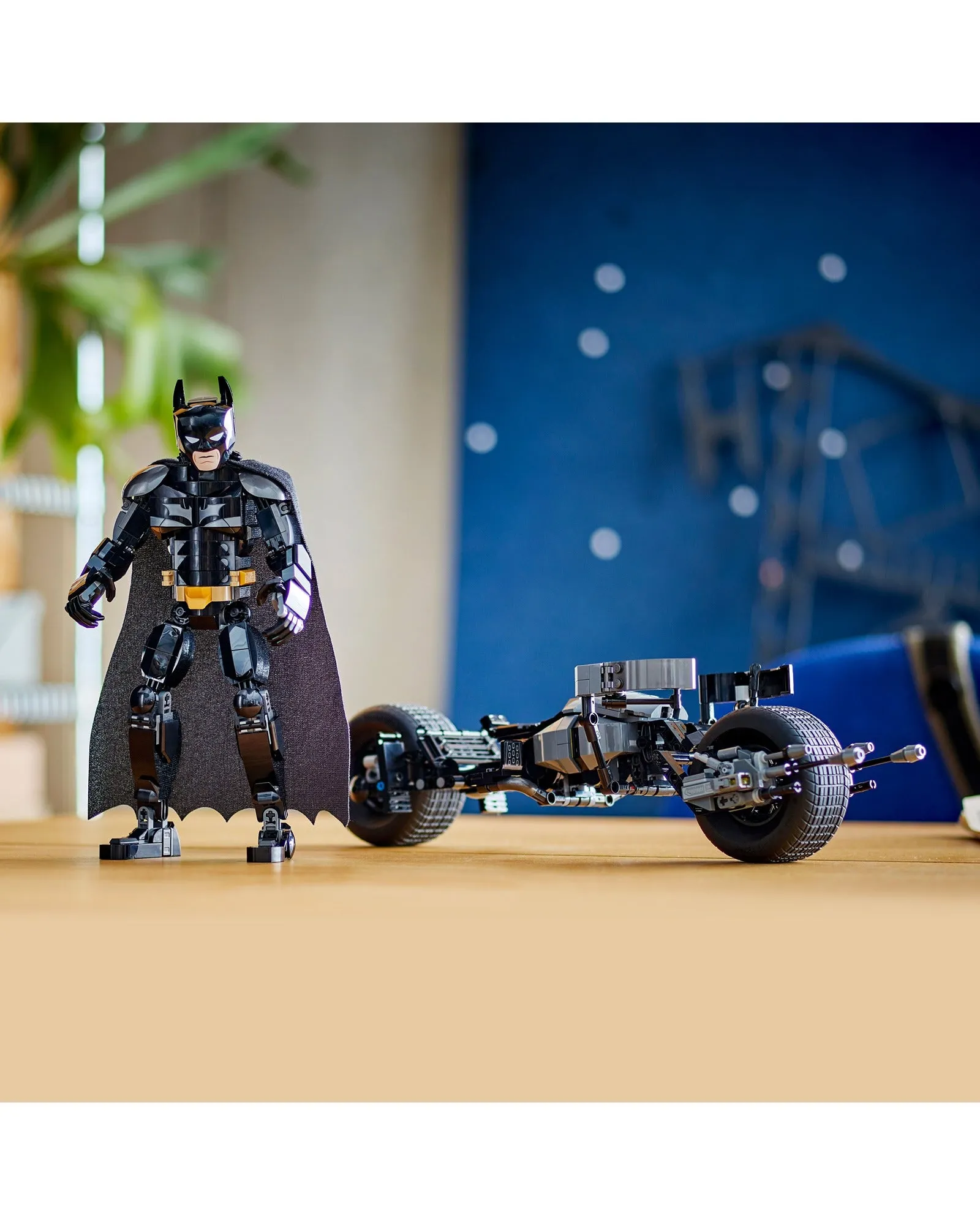 76273 Batman Construction Figure and the Bat-Pod Bike