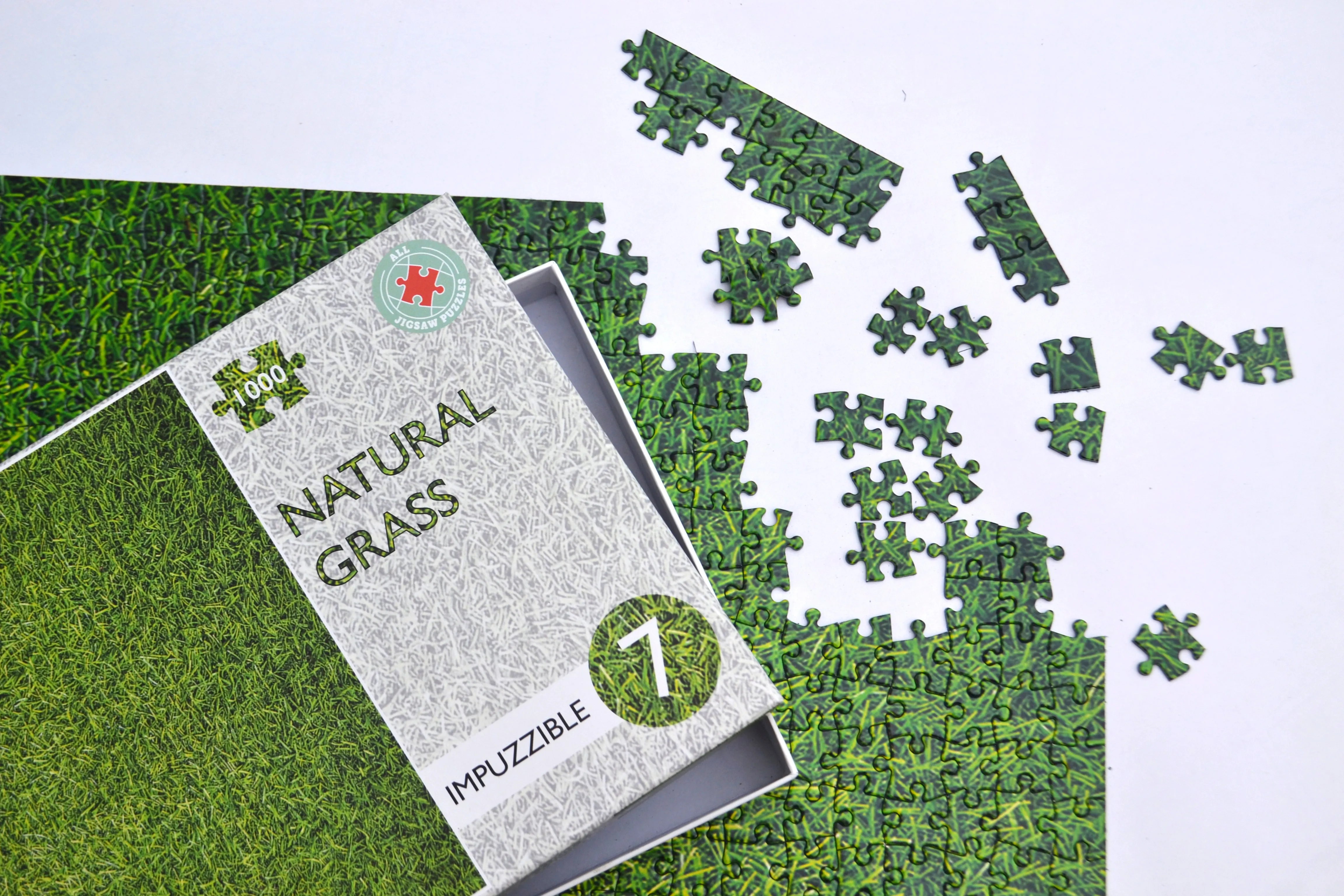 Natural Grass - Impuzzible No.7 - 1000 Piece Jigsaw Puzzle